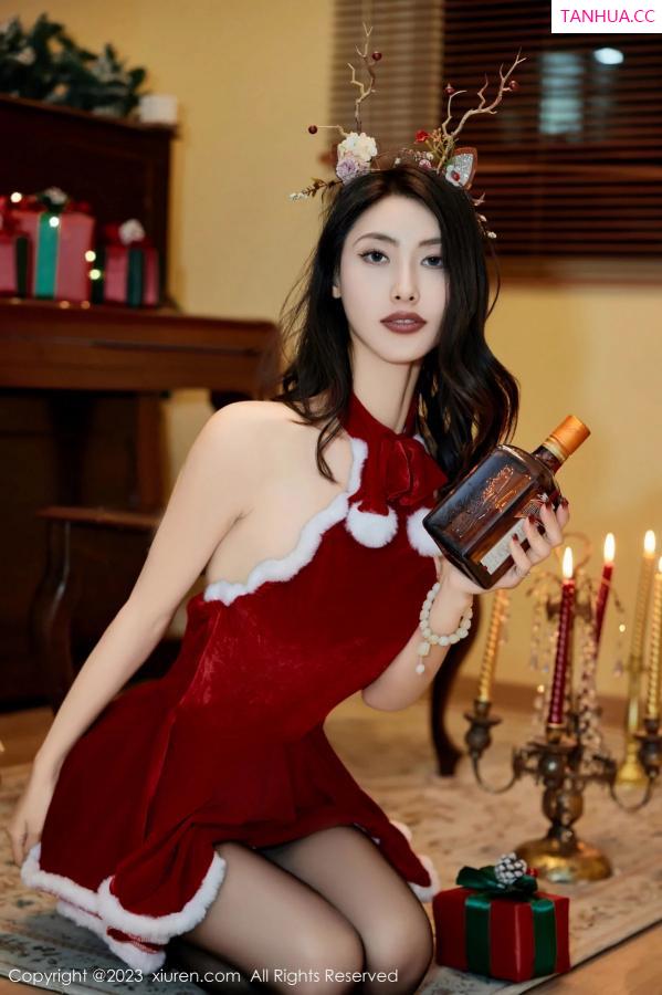   [XiuRen]高清写真图 2023.12.21 No.7842 Lingyu69 黑丝美腿第15张图片